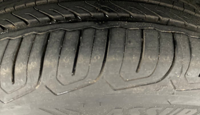 2016 Ford Ecosport TITANIUM 1.5L PETROL AT, Petrol, Automatic, 55,017 km, Left Front Tyre Tread