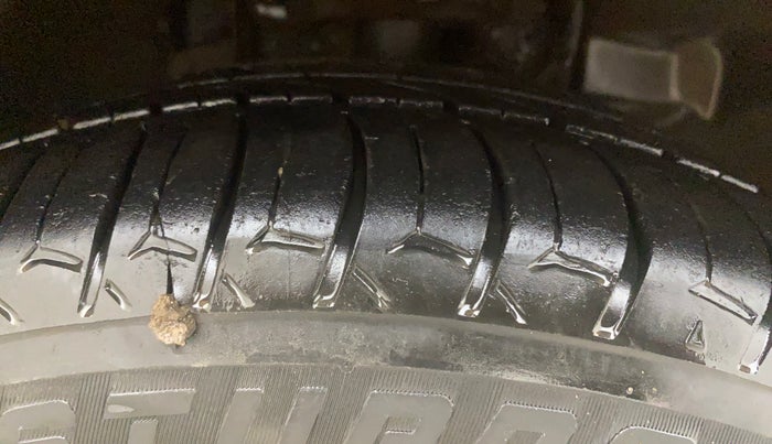 2019 Tata Tiago XZ PLUS PETROL, Petrol, Manual, 66,612 km, Right Front Tyre Tread