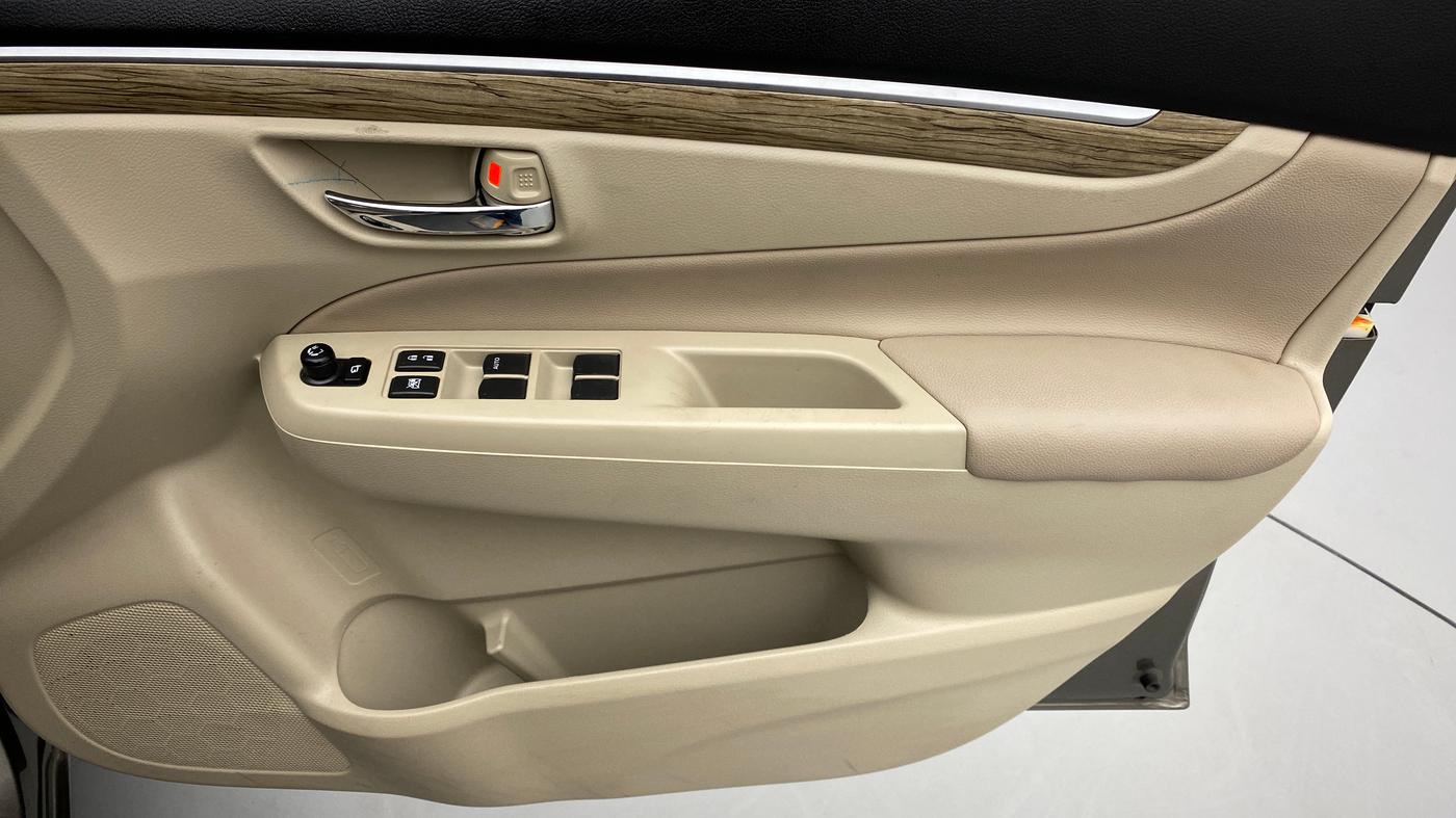 2021 Maruti Ciaz ALPHA 1.5 MT VTVT SHVS, Petrol, Manual, 5,970 km, Driver Side Door Panels Control