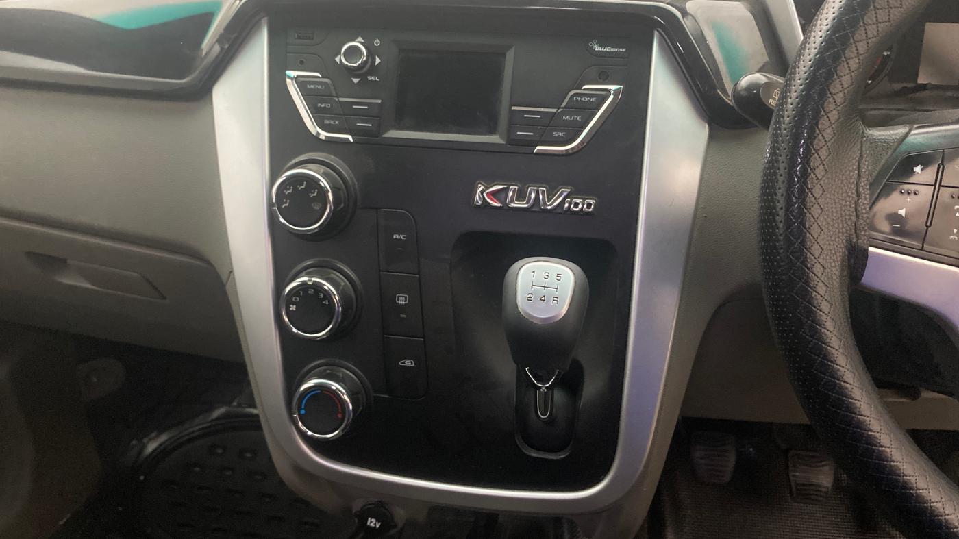 2016 Mahindra Kuv100 K8 D 5 STR, Diesel, Manual, 89,762 km, Gear Lever
