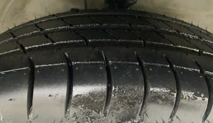 2018 Maruti Wagon R 1.0 VXI AMT, Petrol, Automatic, 55,821 km, Right Front Tyre Tread