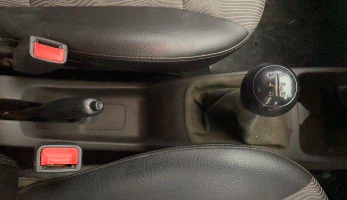 2013 Hyundai Eon ERA +, Petrol, Manual, 61,413 km, Gear Lever