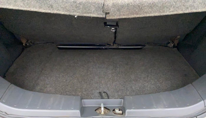 2012 Maruti Wagon R 1.0 VXI, Petrol, Manual, 80,752 km, Boot Inside