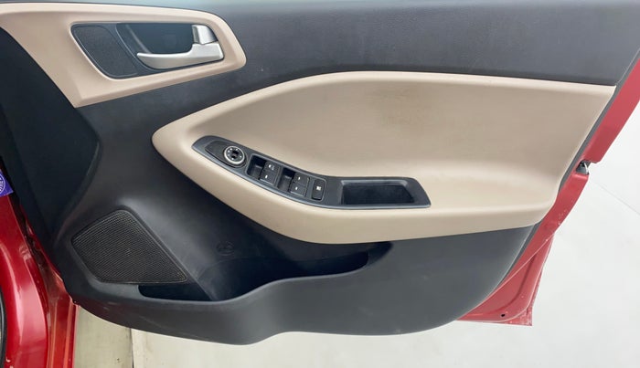 2016 Hyundai Elite i20 MAGNA 1.2, Petrol, Manual, 1,46,409 km, Driver Side Door Panels Control