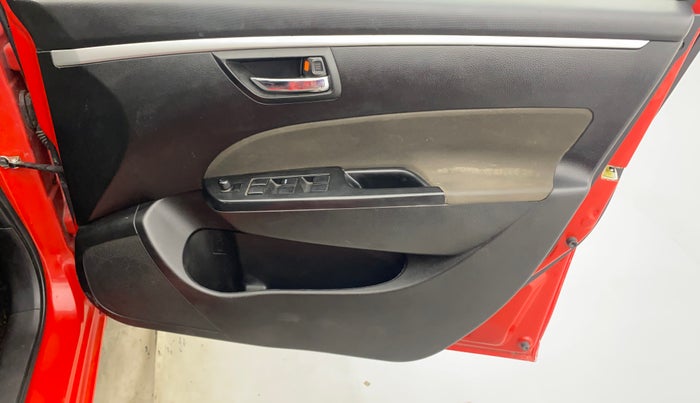 2016 Maruti Swift VDI (O), Diesel, Manual, 73,930 km, Driver Side Door Panels Control