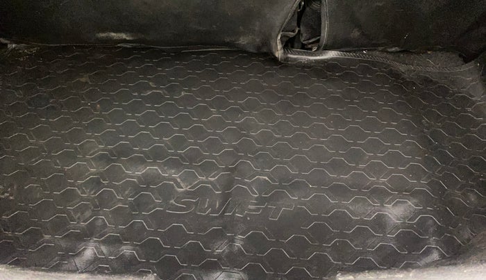 2016 Maruti Swift VDI (O), Diesel, Manual, 73,930 km, Boot Inside