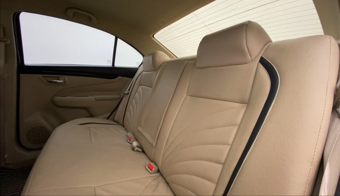 2017 Maruti Ciaz DELTA 1.4 AT PETROL, Petrol, Automatic, 36,066 km, Right Side Rear Door Cabin