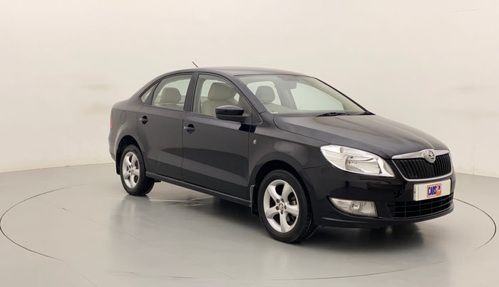 2014 Skoda Rapid AMBITION 1.6 TDI CR MT PLUS, Diesel, Manual, 97,989 km, Right Front Diagonal