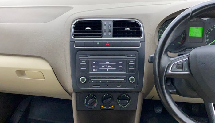 2014 Skoda Rapid AMBITION 1.6 TDI CR MT PLUS, Diesel, Manual, 97,989 km, Air Conditioner