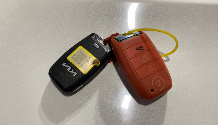 2021 KIA SELTOS HTK PLUS 1.5, Petrol, Manual, 30,275 km, Key Close Up