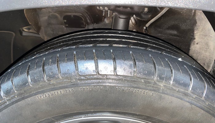 2021 KIA SELTOS HTK PLUS 1.5, Petrol, Manual, 30,275 km, Left Front Tyre Tread