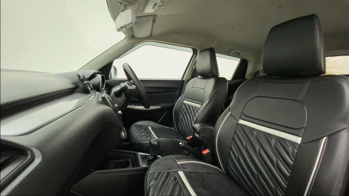 2018 Maruti Swift ZXI AMT, Petrol, Automatic, 40,025 km, Right Side Front Door Cabin