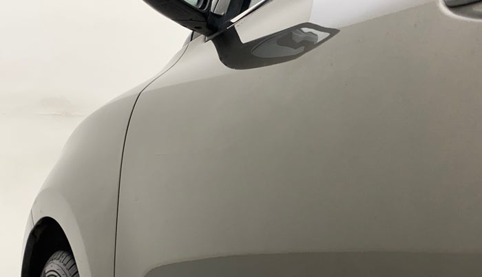 2018 Maruti Swift ZXI AMT, Petrol, Automatic, 40,025 km, Front passenger door - Slightly dented