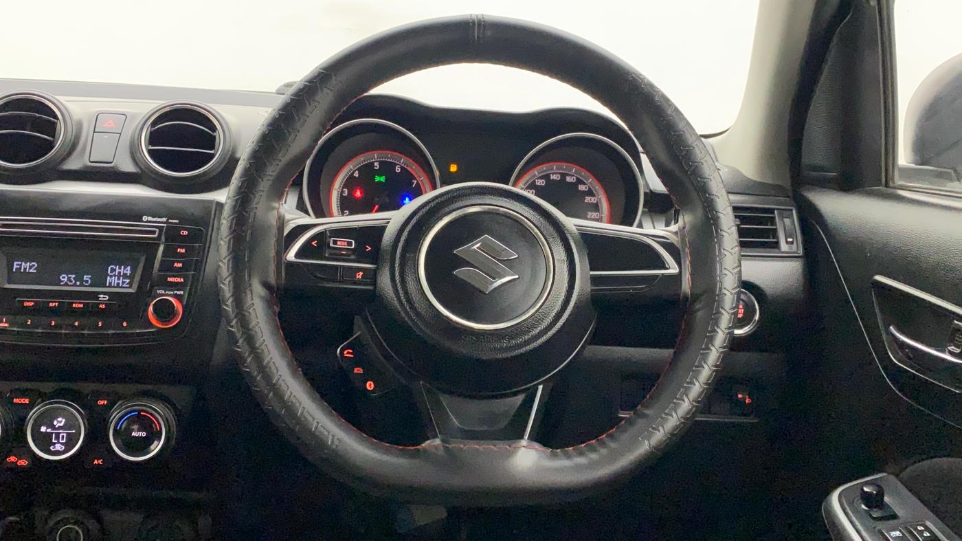2018 Maruti Swift ZXI AMT, Petrol, Automatic, 40,025 km, Steering Wheel Close Up