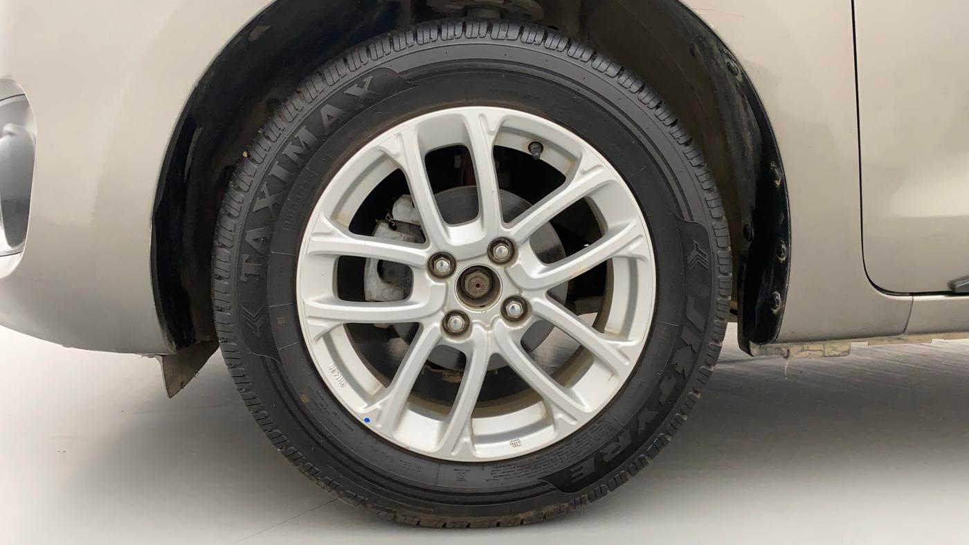 2018 Maruti Swift ZXI AMT, Petrol, Automatic, 40,025 km, Left Front Wheel