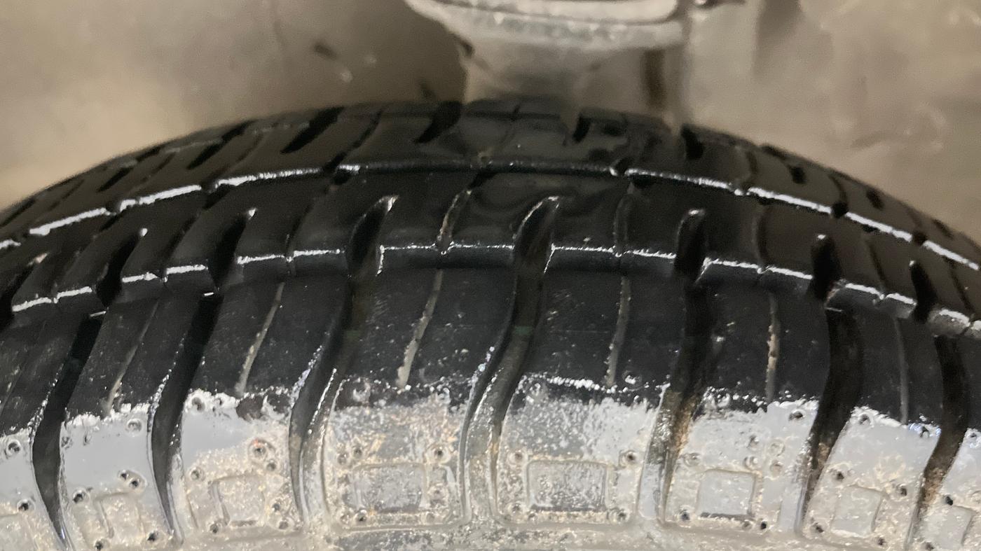 2016 Maruti Alto 800 LXI, Petrol, Manual, 31,196 km, Left Front Tyre Tread
