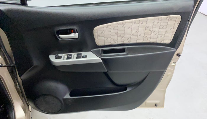 2013 Maruti Wagon R 1.0 VXI, Petrol, Manual, 57,715 km, Driver Side Door Panels Control