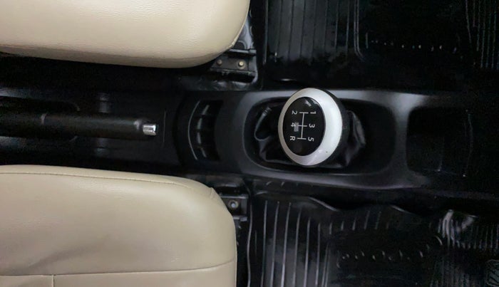 2013 Maruti Wagon R 1.0 VXI, Petrol, Manual, 57,715 km, Gear Lever