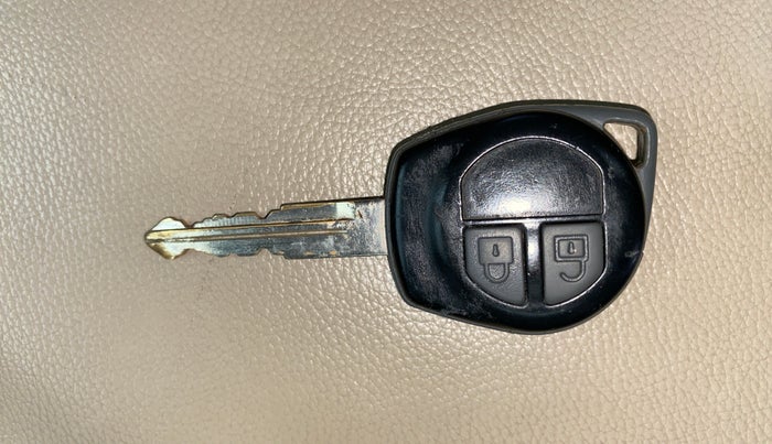 2013 Maruti Wagon R 1.0 VXI, Petrol, Manual, 57,715 km, Key Close Up