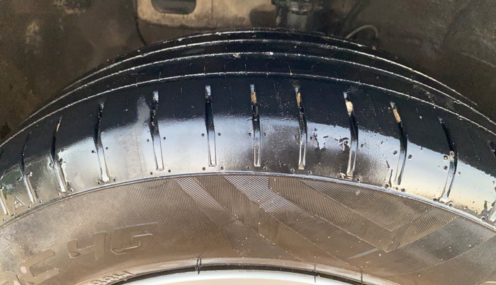 2017 Hyundai Elite i20 SPORTZ 1.2, Petrol, Manual, 76,964 km, Left Front Tyre Tread