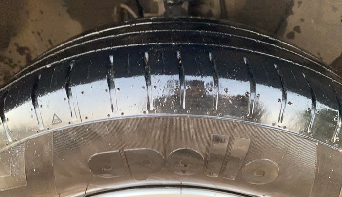 2017 Hyundai Elite i20 SPORTZ 1.2, Petrol, Manual, 76,964 km, Right Front Tyre Tread