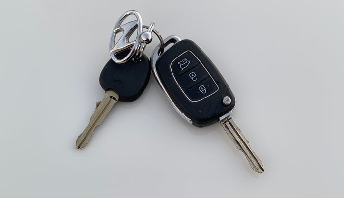 2017 Hyundai Elite i20 SPORTZ 1.2, Petrol, Manual, 76,964 km, Key Close Up