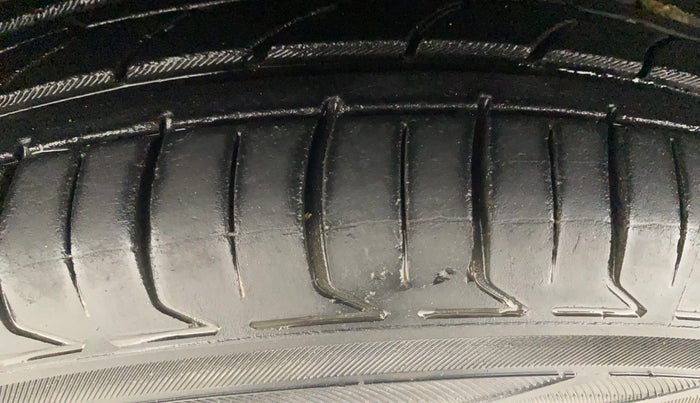 2013 Ford Ecosport TITANIUM 1.5L DIESEL, Diesel, Manual, 92,476 km, Left Front Tyre Tread