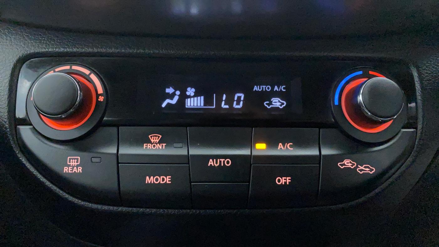 2020 Maruti XL6 ZETA SHVS, Petrol, Manual, 22,879 km, Automatic Climate Control