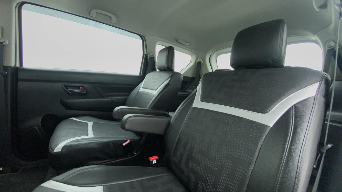 2020 Maruti XL6 ZETA SHVS, Petrol, Manual, 22,879 km, Right Side Door Cabin View