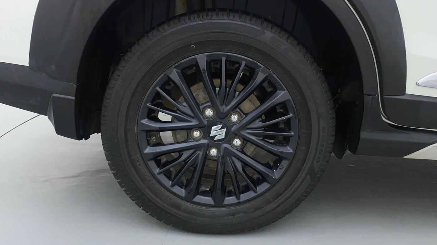 2020 Maruti XL6 ZETA SHVS, Petrol, Manual, 22,879 km, Right Rear Wheel