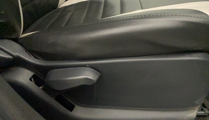 2020 Ford Ecosport TITANIUM + 1.5L DIESEL, Diesel, Manual, 65,037 km, Driver Side Adjustment Panel