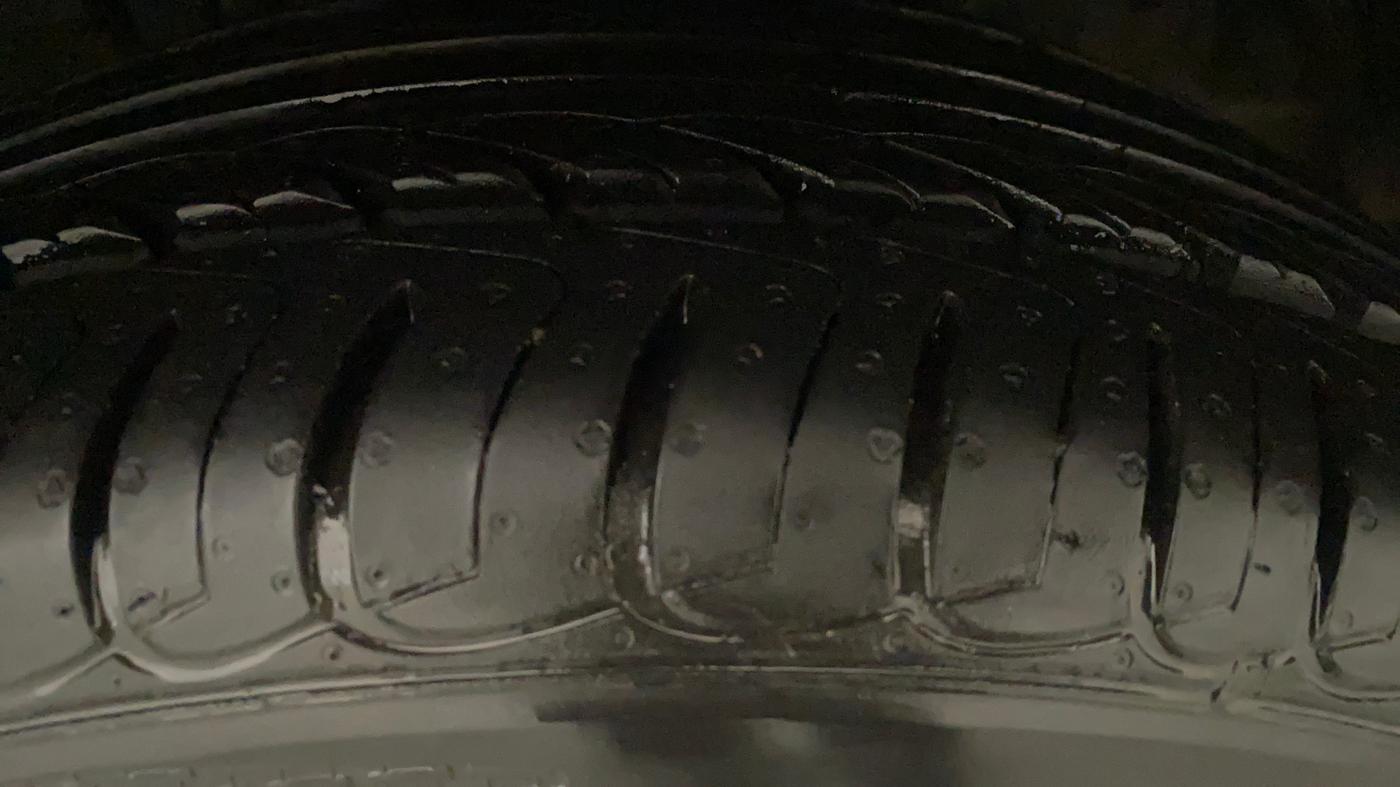 2020 Ford Ecosport TITANIUM + 1.5L DIESEL, Diesel, Manual, 65,037 km, Left Front Tyre Tread