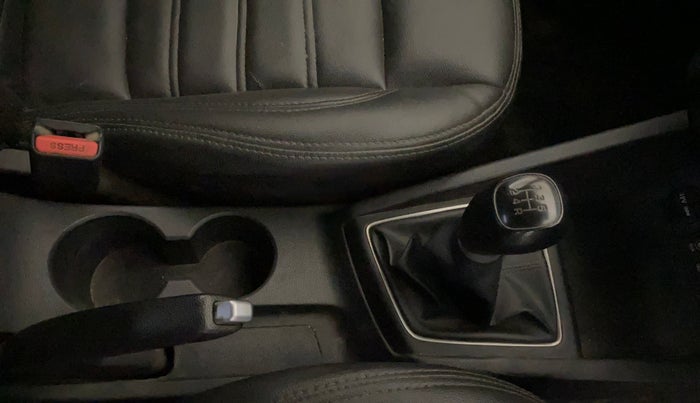 2018 Hyundai Elite i20 ASTA 1.2, Petrol, Manual, 74,775 km, Gear Lever