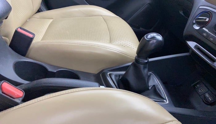 2018 Hyundai Elite i20 MAGNA EXECUTIVE 1.2, Petrol, Manual, 84,855 km, Gear Lever