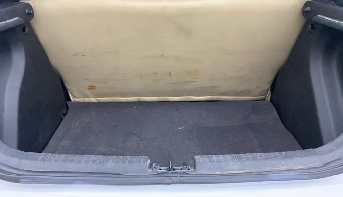 2018 Hyundai Elite i20 MAGNA EXECUTIVE 1.2, Petrol, Manual, 84,855 km, Boot Inside