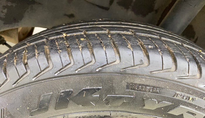 2016 Datsun Redi Go T (O), Petrol, Manual, 42,701 km, Left Rear Tyre Tread