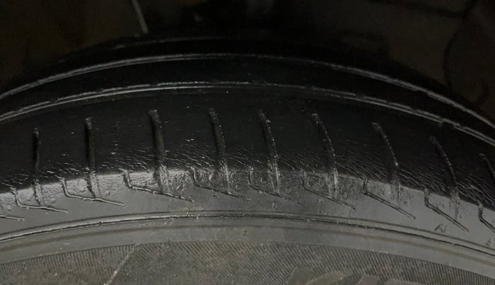 2019 Hyundai NEW SANTRO ERA EXECUTIVE, Petrol, Manual, 40,901 km, Right Front Tyre Tread