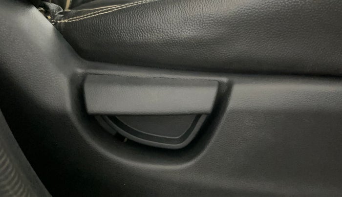 2019 Hyundai NEW SANTRO ERA EXECUTIVE, Petrol, Manual, 40,901 km, Driver Side Adjustment Panel