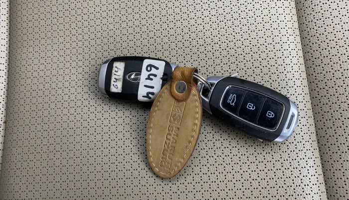 2019 Hyundai Verna 1.6 VTVT SX (O) AT, Petrol, Automatic, 98,649 km, Key Close Up