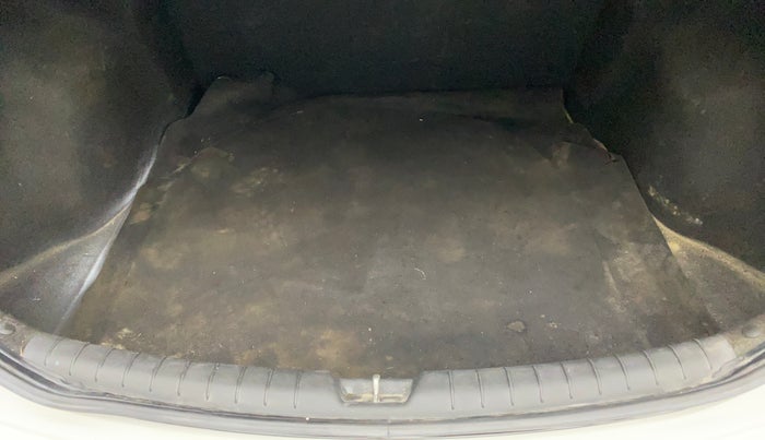 2019 Hyundai Verna 1.6 VTVT SX (O) AT, Petrol, Automatic, 98,649 km, Boot Inside