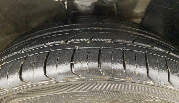 2019 Hyundai Verna 1.6 VTVT SX (O) AT, Petrol, Automatic, 98,649 km, Right Front Tyre Tread