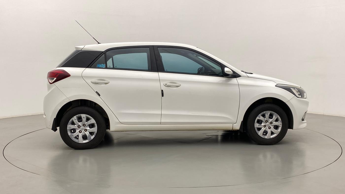 2017 Hyundai Elite i20 SPORTZ 1.2, Petrol, Manual, 79,599 km, Right Side View
