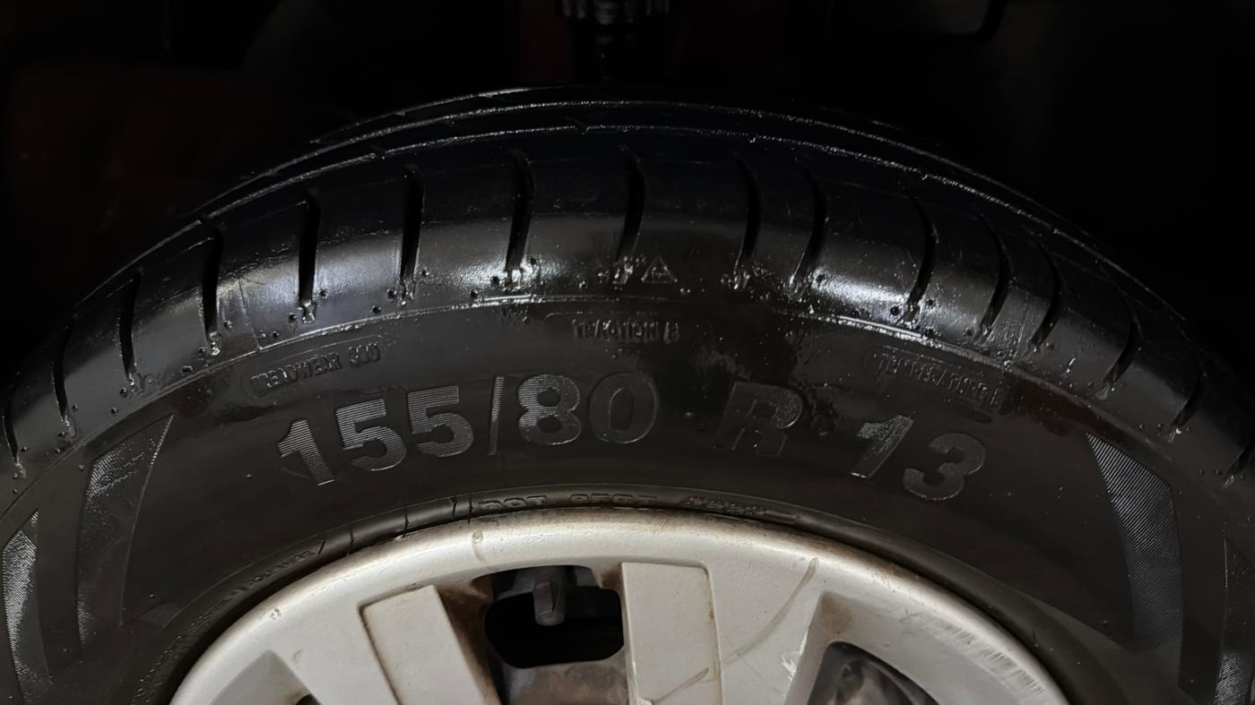 2016 Renault Kwid RXT 0.8, Petrol, Manual, 40,624 km, Right Front Tyre Tread