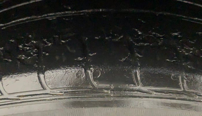 2020 Tata TIGOR XZA PLUS PETROL, Petrol, Automatic, 32,695 km, Right Front Tyre Tread