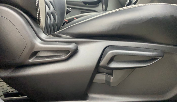 2020 Tata TIGOR XZA PLUS PETROL, Petrol, Automatic, 32,695 km, Driver Side Adjustment Panel