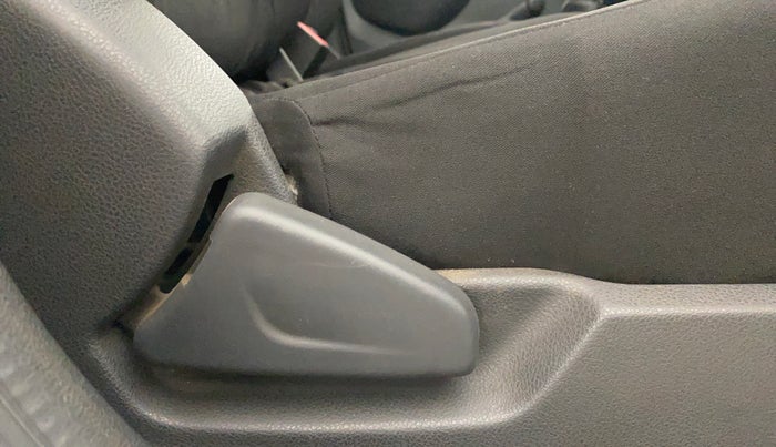 2016 Renault Kwid RXL, Petrol, Manual, 87,789 km, Driver Side Adjustment Panel