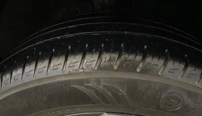 2021 Hyundai VENUE SX 1.0 TURBO IMT, Petrol, Manual, 47,826 km, Right Front Tyre Tread