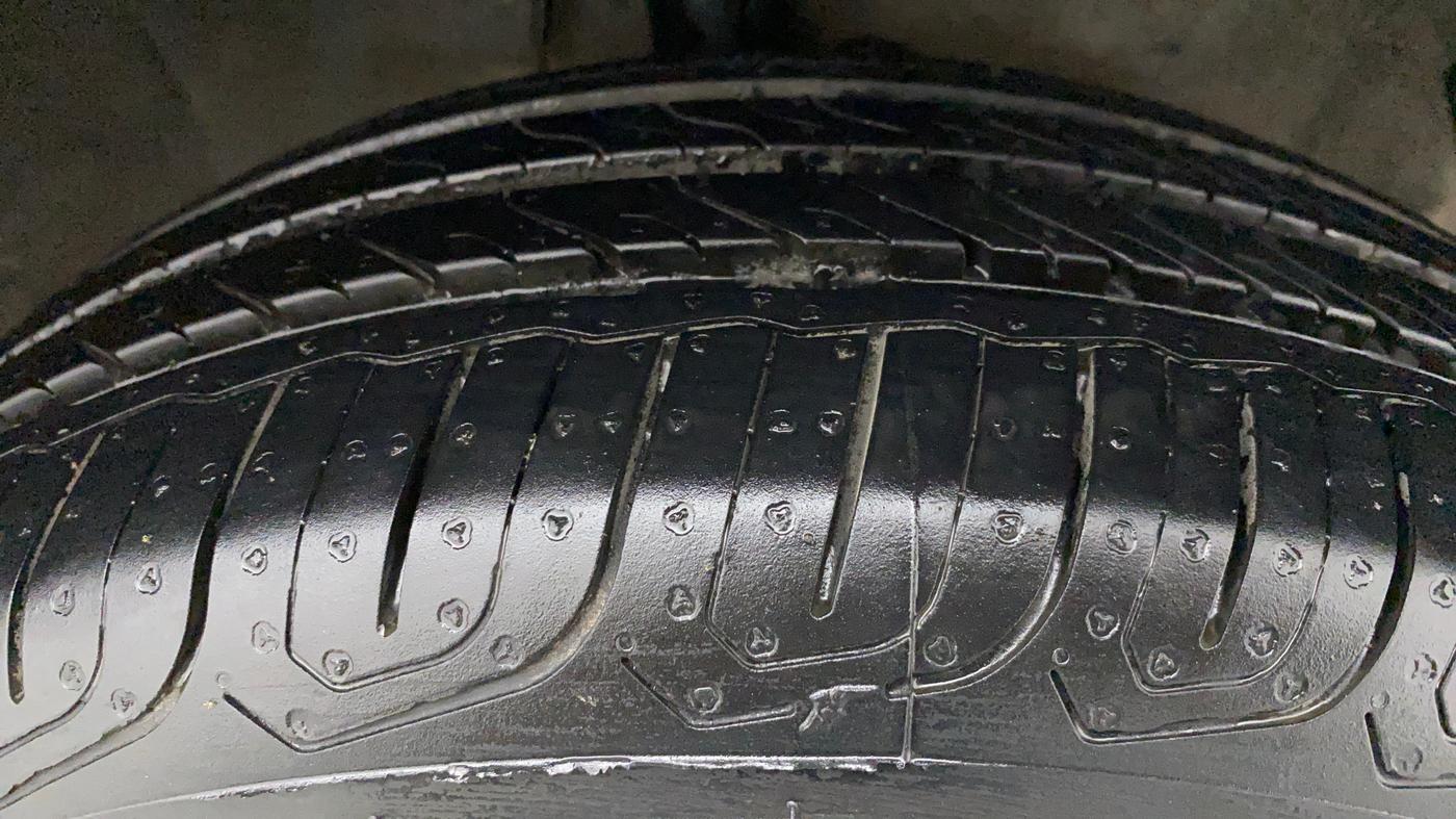 2011 Hyundai i20 SPORTZ (O) 1.2, Petrol, Manual, 38,276 km, Right Front Tyre Tread