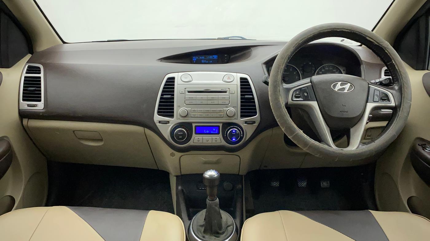 2011 Hyundai i20 SPORTZ (O) 1.2, Petrol, Manual, 38,276 km, Dashboard
