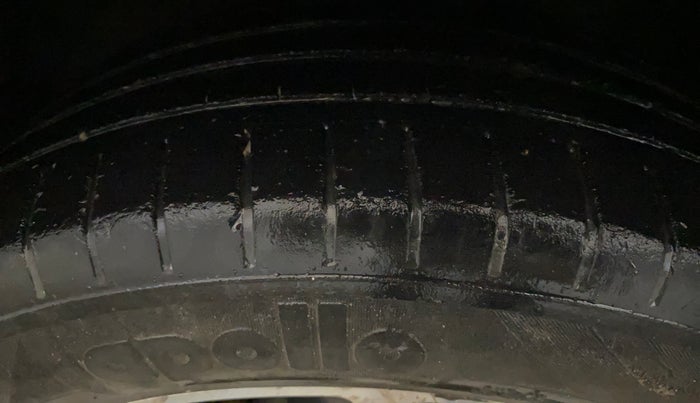 2020 Maruti Baleno ZETA PETROL 1.2, Petrol, Manual, 96,028 km, Left Front Tyre Tread